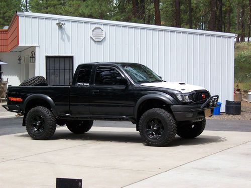 2002 toyota tacoma prerunner