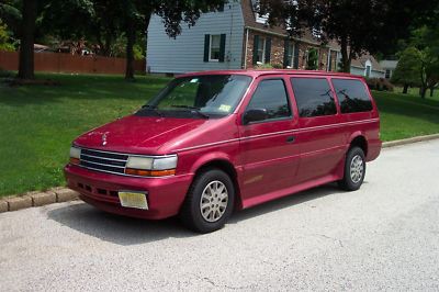 1995 plymouth voyager base mini passenger van 3-door 3.0l