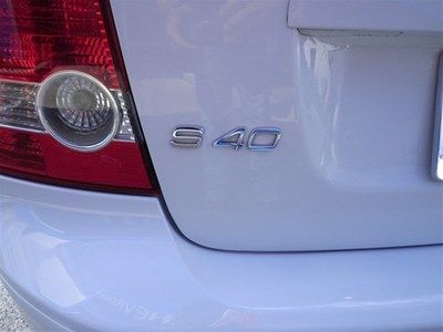 2.4i 2.4L Signal mirrors - Turn signal in mirrors Rear defogger Clock - In-dash, image 9