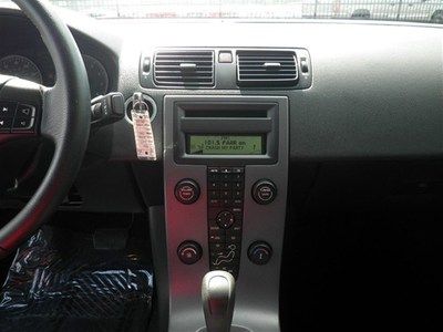 2.4i 2.4L Signal mirrors - Turn signal in mirrors Rear defogger Clock - In-dash, image 16