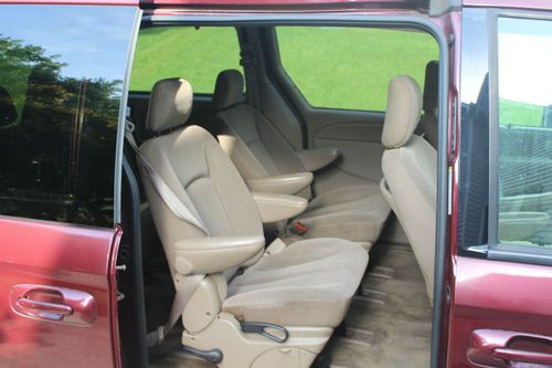 2003 Dodge Grand Caravan Sport Mini Passenger Van 4-Door 3.8L, image 2