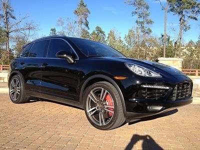 Turbo trim 500hp clean 21inch wheels panoramic roof premium plus pkg sport pkg