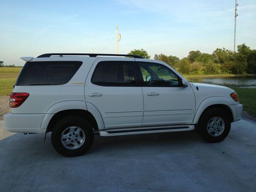 2002 Toyota Sequoia Limited 4x4, image 2