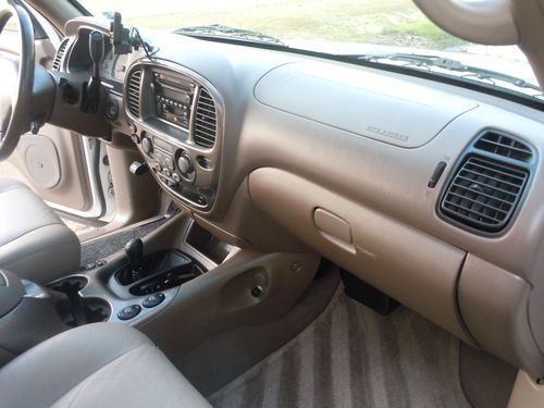 2002 Toyota Sequoia Limited 4x4, image 22