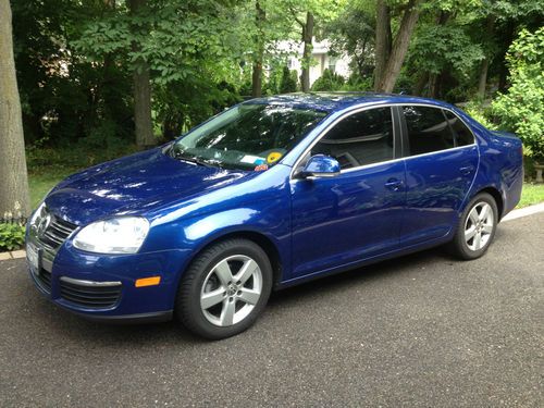 2009 volkswagen jetta se sedan 4-door 2.5l laser blue metallic