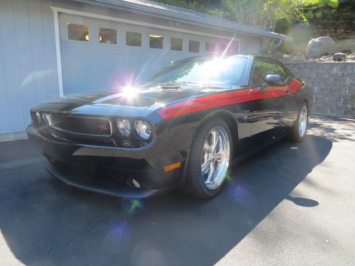 2012 dodge challenger r/t classic coupe 2-door 5.7l..low miles..practically new