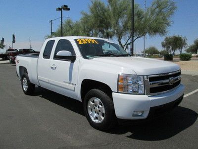2008 white 5.3l v8 automatic leather miles:52k extended cab certified