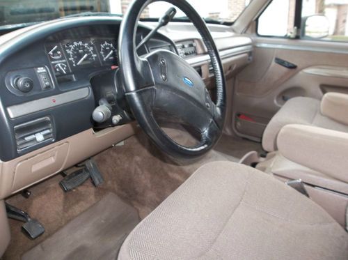 1993 Ford Bronco XLT Lariat Sport Utility 2-Door 5.0L, US $4,000.00, image 3