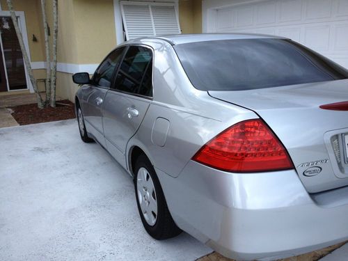 2006 honda accord lx - very clean and nice!