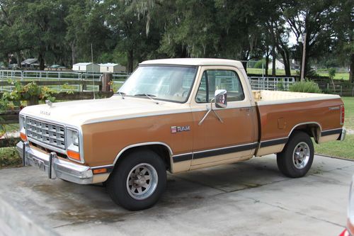 1985 dodge ram d-150 d150 royal se v8 prospector