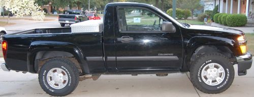 2004 colorado z71 ls 4wd with towing and 3.5l 5 cyl. with pioneer cd/nav