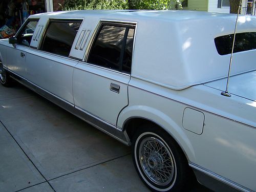 1988 lincoln town car limosuine  limo