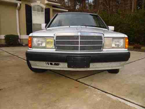 1992 Mercedes-Benz 190E 2.6 Sedan 4-Door 2.6L PRIVATE OWNER - NO RESERVE, image 13