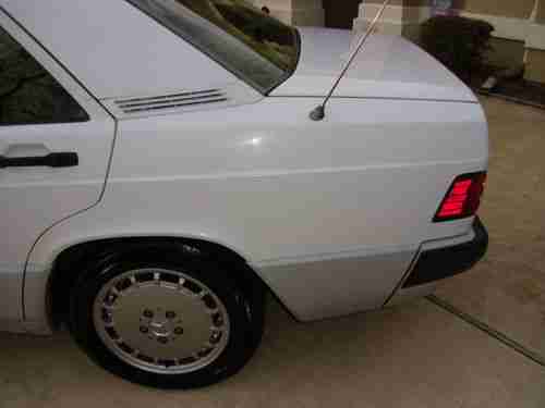 1992 Mercedes-Benz 190E 2.6 Sedan 4-Door 2.6L PRIVATE OWNER - NO RESERVE, image 19