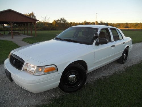 2007 ford crown victoria police interceptor sedan 4-door 4.6l 1-owner no reserve