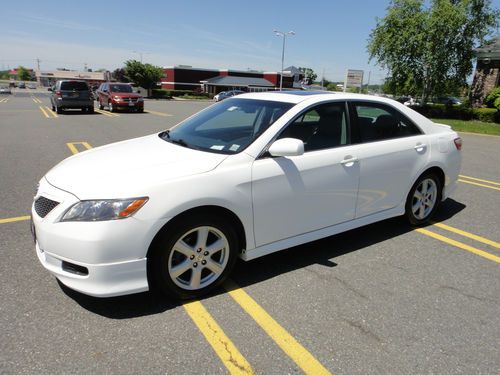 2008 toyota camry se sedan 4-door 3.5l w/navigation &amp; auto start