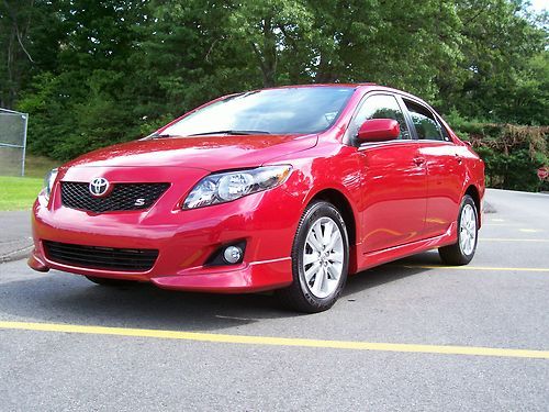 2010 toyota corolla s sedan 4-door 1.8l