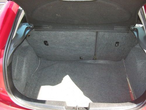 2001 Ford Focus ZX3 Coupe with manual transmission, Great Condition, NO RESERVE, image 19