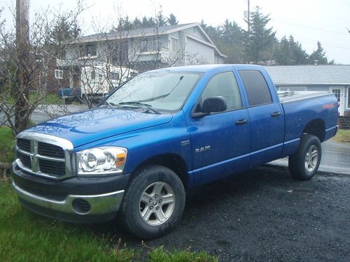 2008 dodge ram 1500 sxt extended crew cab pickup 4-door 5.7l