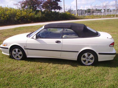 2003 saab convertible very clean with low miles only 122k leather loaded