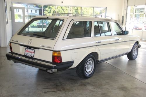 1983 Mercedes 300TDT Turbo Diesel Wagon W123, image 3
