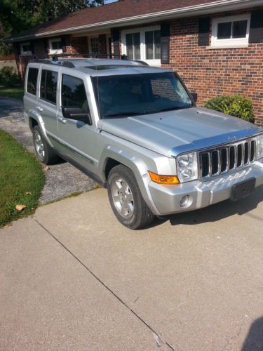 2006 jeep commander limited fully loaded mint condition powertrain warranty !!!!