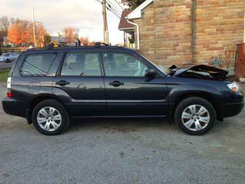 2008 subaru forester ,,,,salvage title ,,,low miles ,