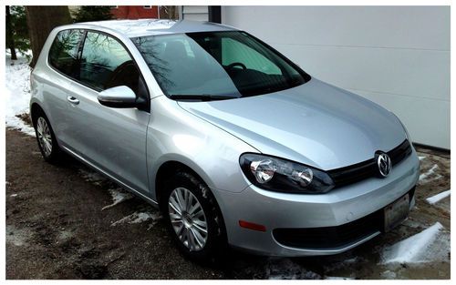 2010 volkswagen golf base hatchback 2-door 2.5l