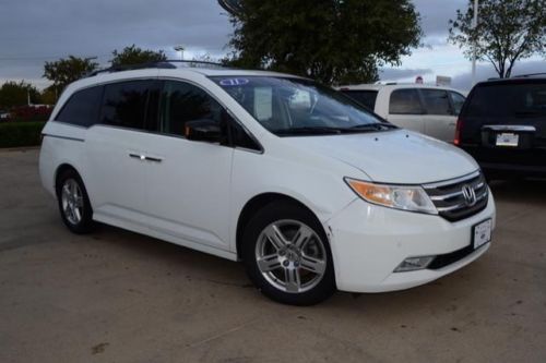 Honda odyssey touring, 1-owner, rear entertainment, navigation, heated seats!!!