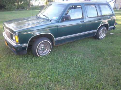 1992 gmc jimmy base sport utility 4-door 4.3l  2wd 5 speed