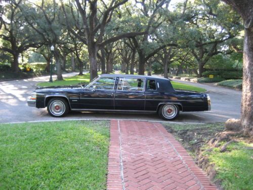 1982 cadillac fleetwood limousine