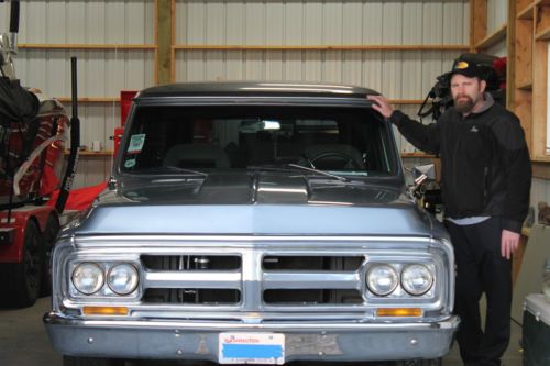 Gmc : 1971 suburban 496bb owned by deadliest catch captain scott campbell jr.