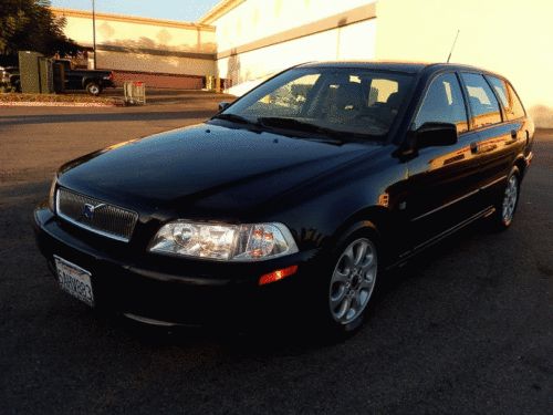 2002 volvo v40 1.9 turbo 104000 miles a lovely little shopping basket for mum !!