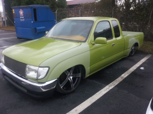 1997 toyota tacoma dlx extended cab pickup 2-door 2.4l
