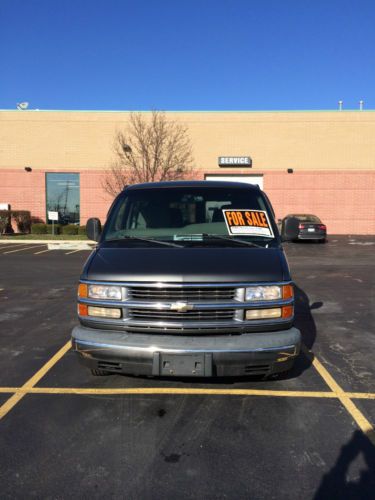 2000 chevrolet express 1500  passenger van 3-door 5.7l! geneva conversion!