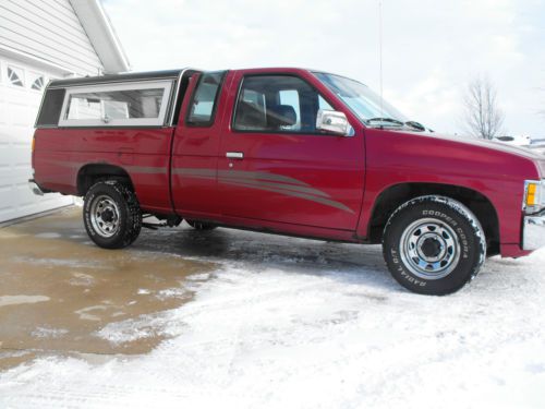 1995 nissan xe king cab pickup truck w/topper