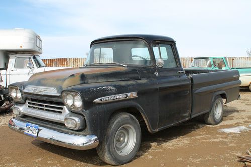 1959 chevy apache 32 fleetside longbed 1/2 ton