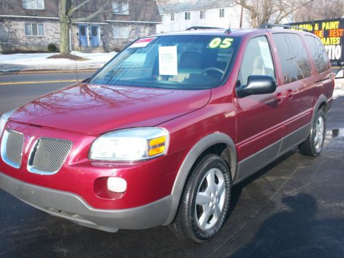 2005 pontiac montana van real nice clean captains chairs rear dvd player on star