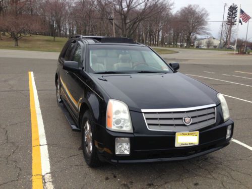 Luxurious 2004 cadillac srx suv, runs well, low reserve