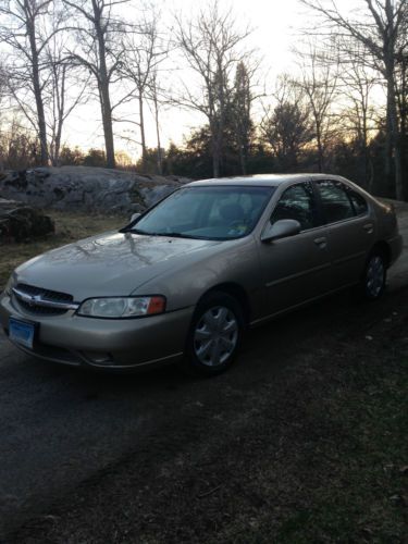 2001 Nissan Altima GXE Sedan 4-Door 2.4L, image 16