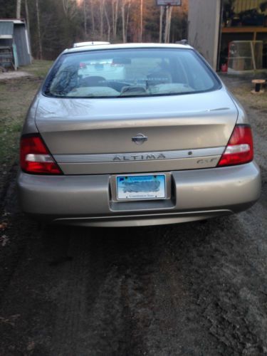 2001 Nissan Altima GXE Sedan 4-Door 2.4L, image 17