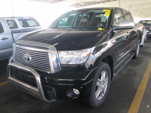 2010 toyota tundra limited crewmax 4x4 sunroof nav, one ovner.