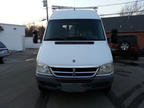 2005 dodge sprinter 2500 base standard cargo van 3-door 2.7l
