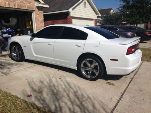 2014 dodge charger r/t sedan 4-door 5.7l