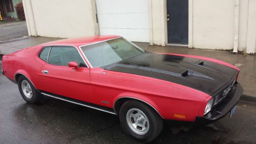 1973 mustang fast back sports roof. factory ram air hood 351 h.o low reserve