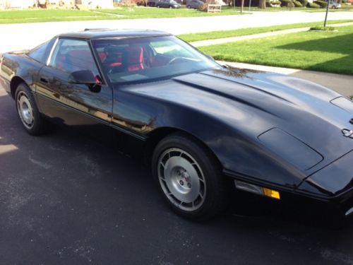 1986 chevrolet corvette base hatchback 2-door 5.7l