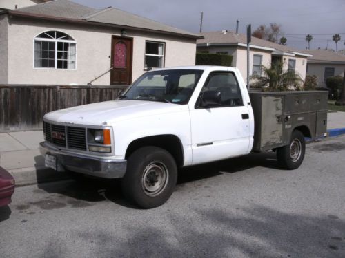 &#039;93 gmc 2500 work truck/utility bed, runs good! work shop on wheels!