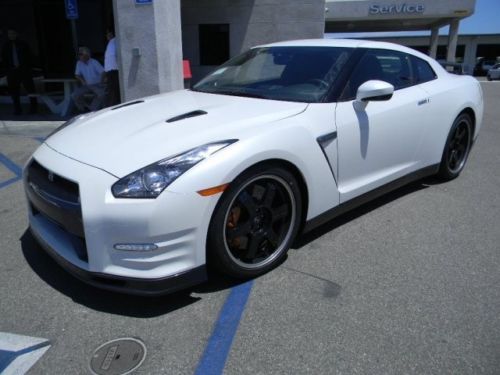 2014 nissan track