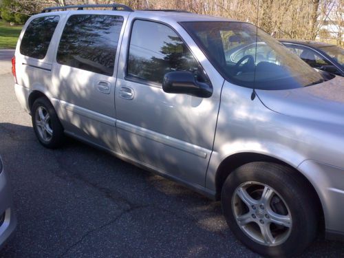 2005 chevrolet uplander ls dvd 7 passenger van 5d