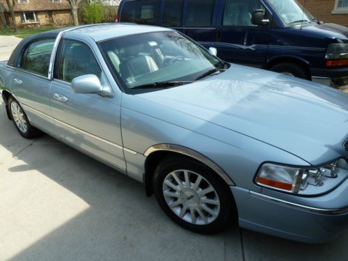 2006 lincoln town car signature sedan 4-door 4.6l